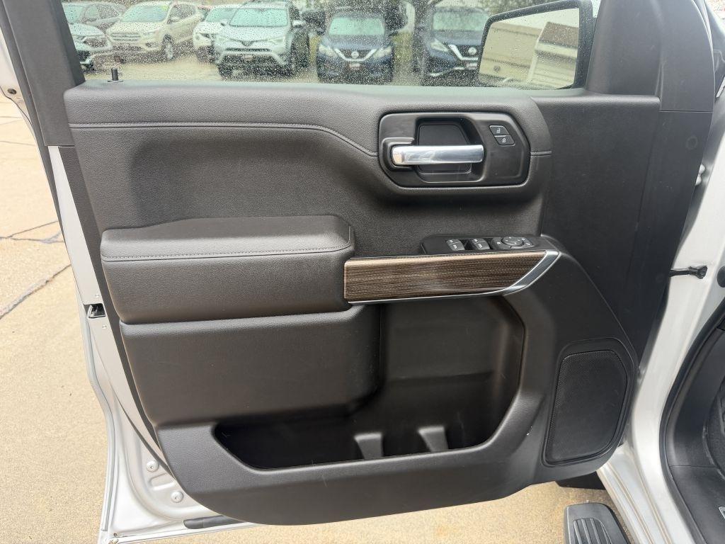 Chevrolet Silverado 1500 LTD 4WD Crew Cab 147" LT 2022