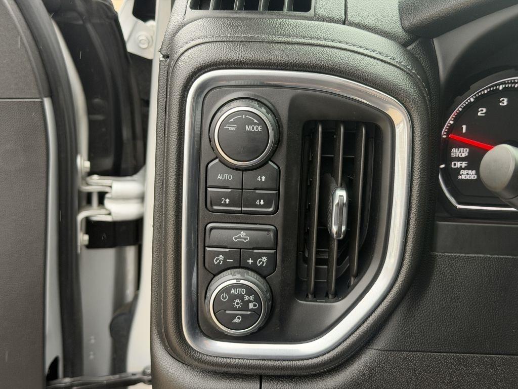 Chevrolet Silverado 1500 LTD 4WD Crew Cab 147" LT 2022