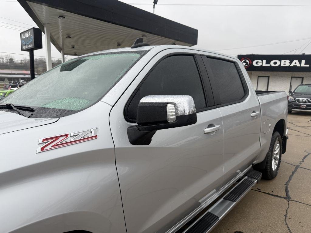 Chevrolet Silverado 1500 LTD 4WD Crew Cab 147" LT 2022