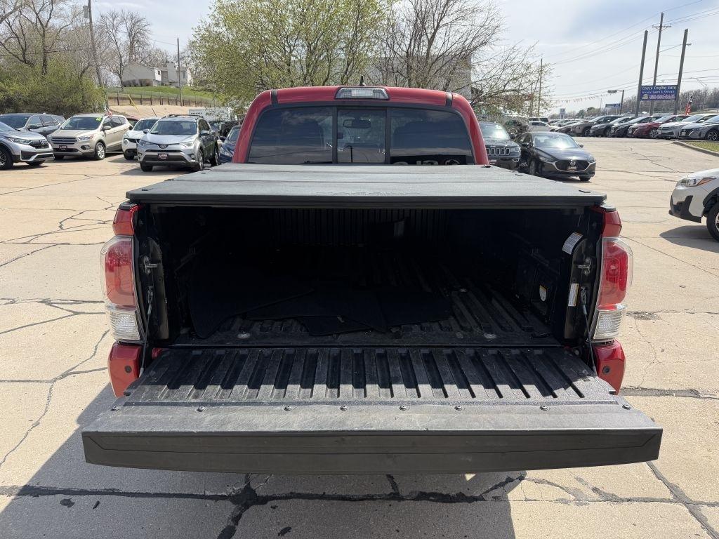 Toyota Tacoma 4WD Double Cab V6 AT Limited (Natl) 2016