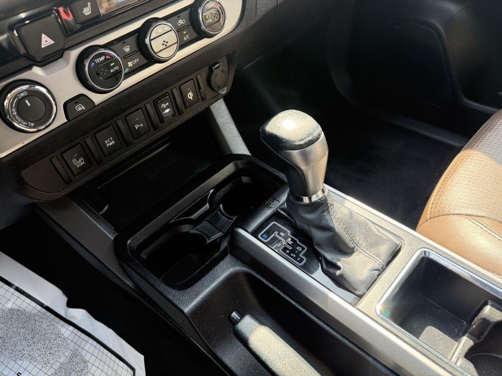 Toyota Tacoma 4WD Double Cab V6 AT Limited (Natl) 2016