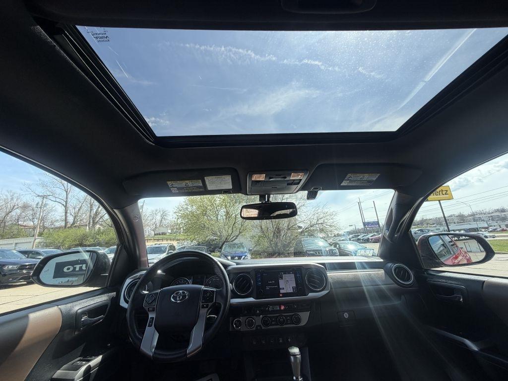 Toyota Tacoma 4WD Double Cab V6 AT Limited (Natl) 2016