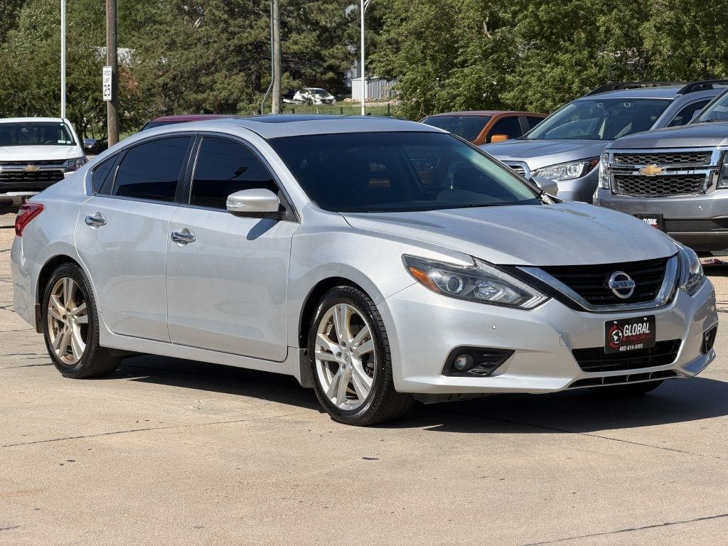 Nissan Altima 4dr Sdn V6 3.5 SL 2016