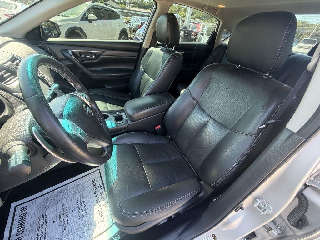 Nissan Altima 4dr Sdn V6 3.5 SL 2016