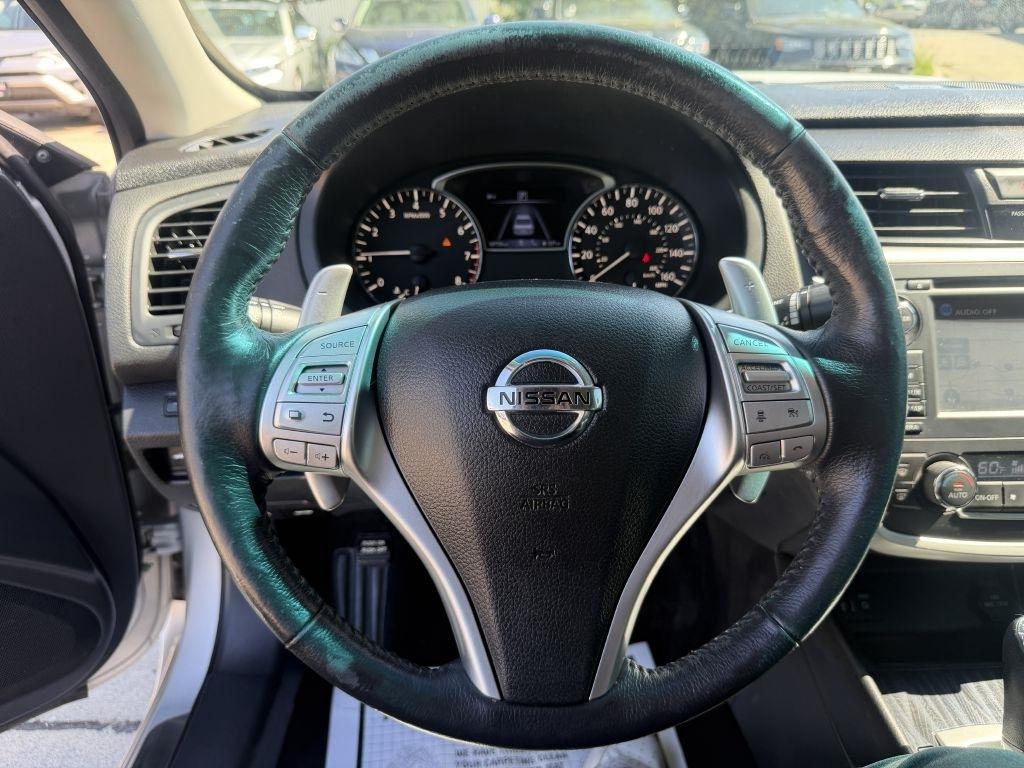 Nissan Altima 4dr Sdn V6 3.5 SL 2016