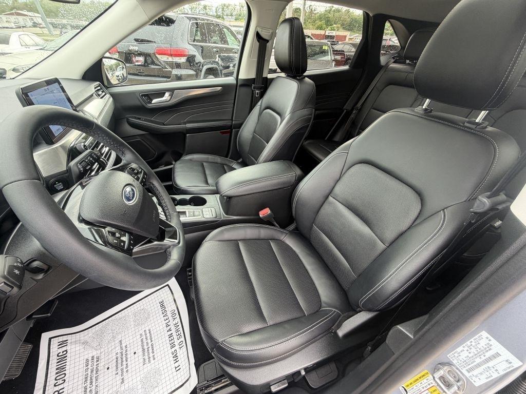 Ford Escape Titanium AWD 2022