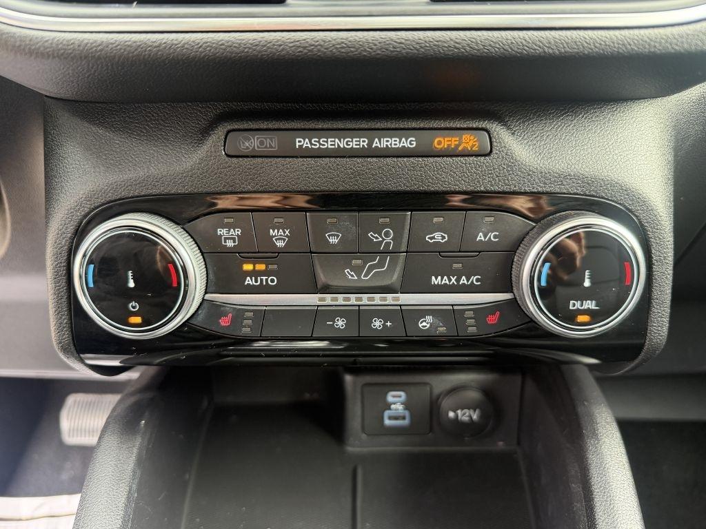 Ford Escape Titanium AWD 2022