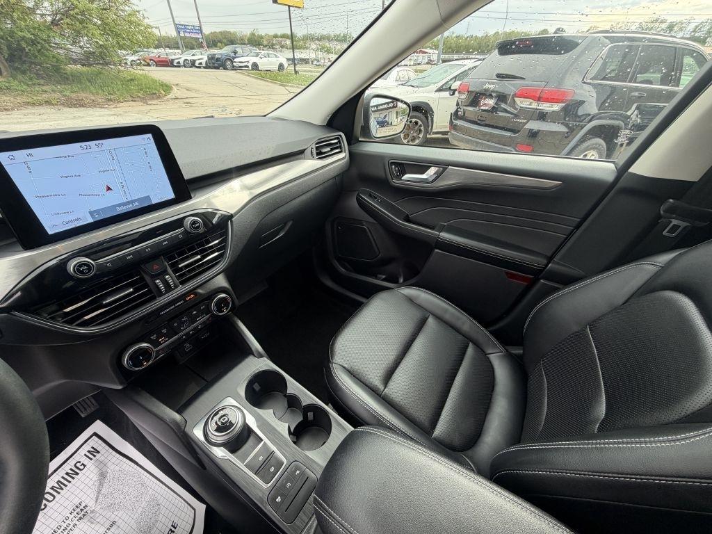 Ford Escape Titanium AWD 2022