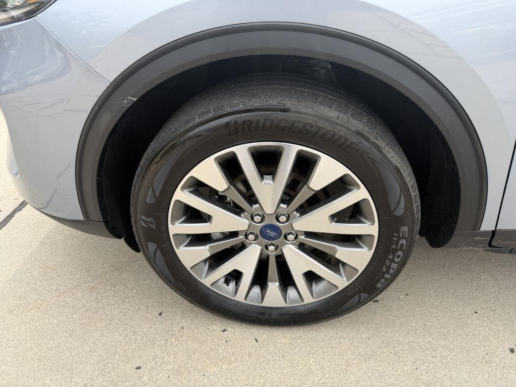 Ford Escape Titanium AWD 2022