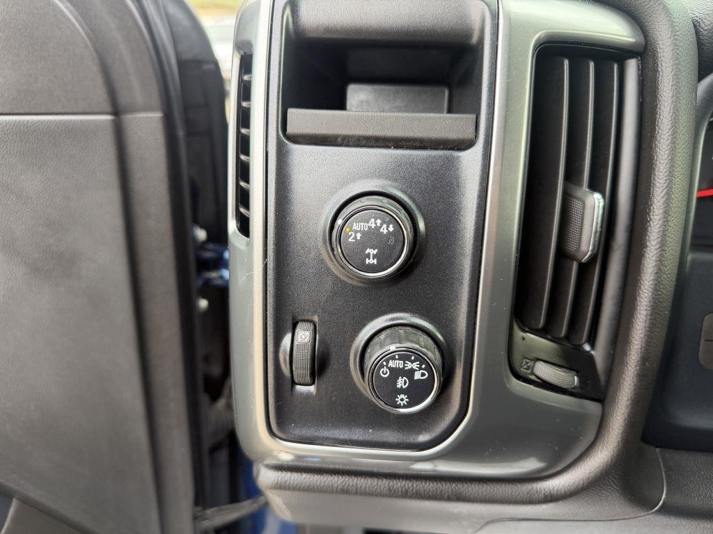 Chevrolet Silverado 1500 4WD Double Cab 143.5" LT w/1LT 2018