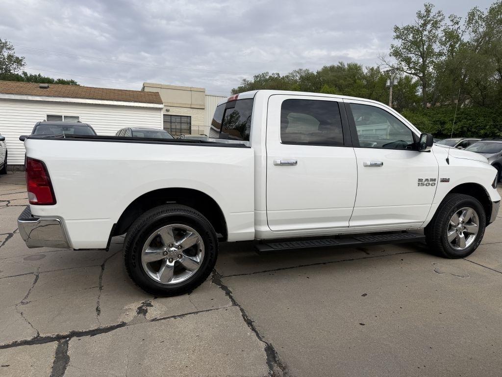 RAM 1500 Big Horn 4x4 Crew Cab 5'7" Box 2017