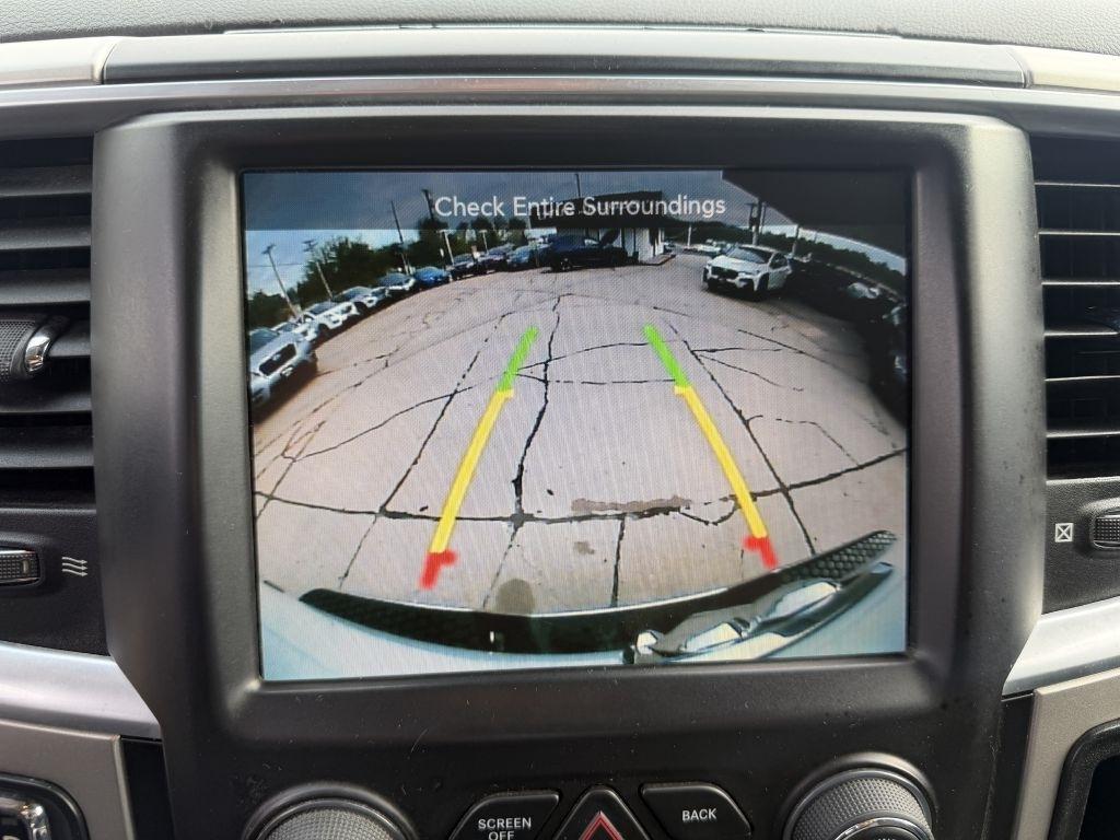 RAM 1500 Big Horn 4x4 Crew Cab 5'7" Box 2017