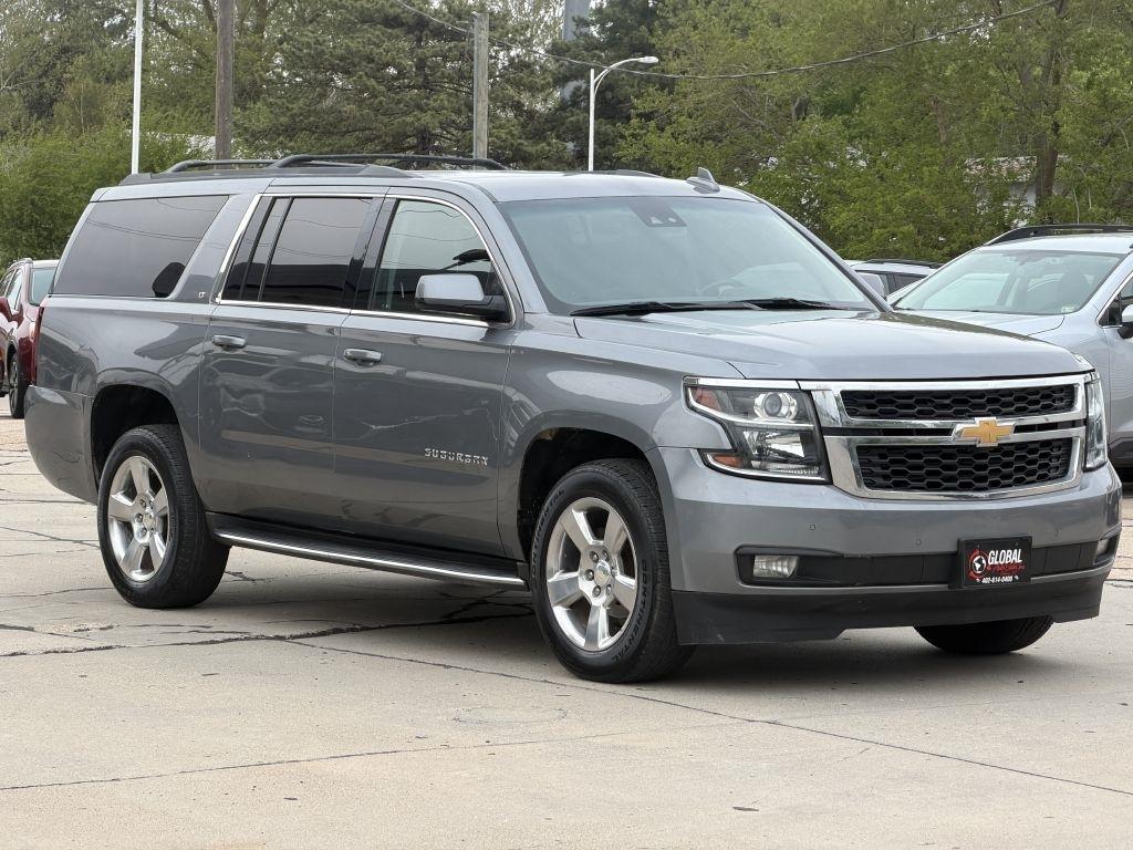 Chevrolet Suburban 4WD 4dr 1500 LT 2018