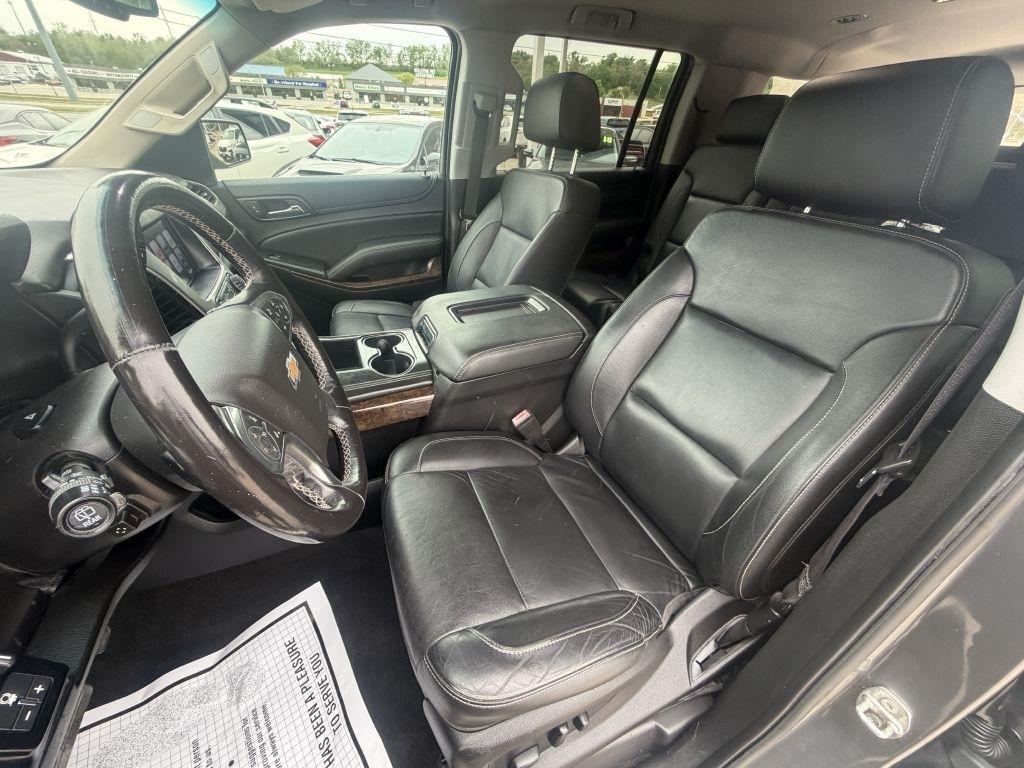 Chevrolet Suburban 4WD 4dr 1500 LT 2018
