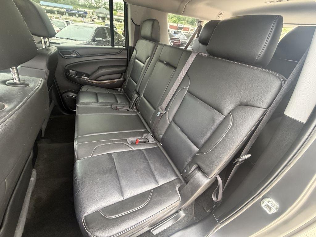 Chevrolet Suburban 4WD 4dr 1500 LT 2018
