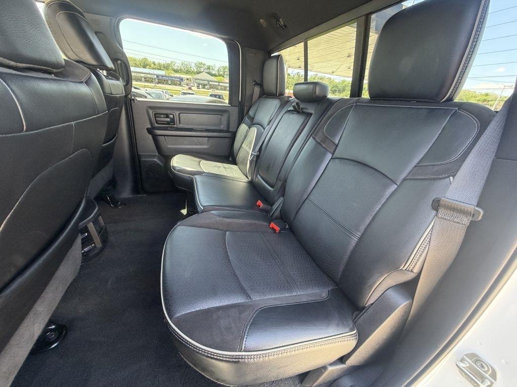 RAM 2500 Tradesman 4x4 Crew Cab 6'4" Box 2023