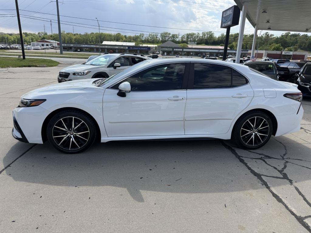 Toyota Camry SE Auto AWD (Natl) 2022