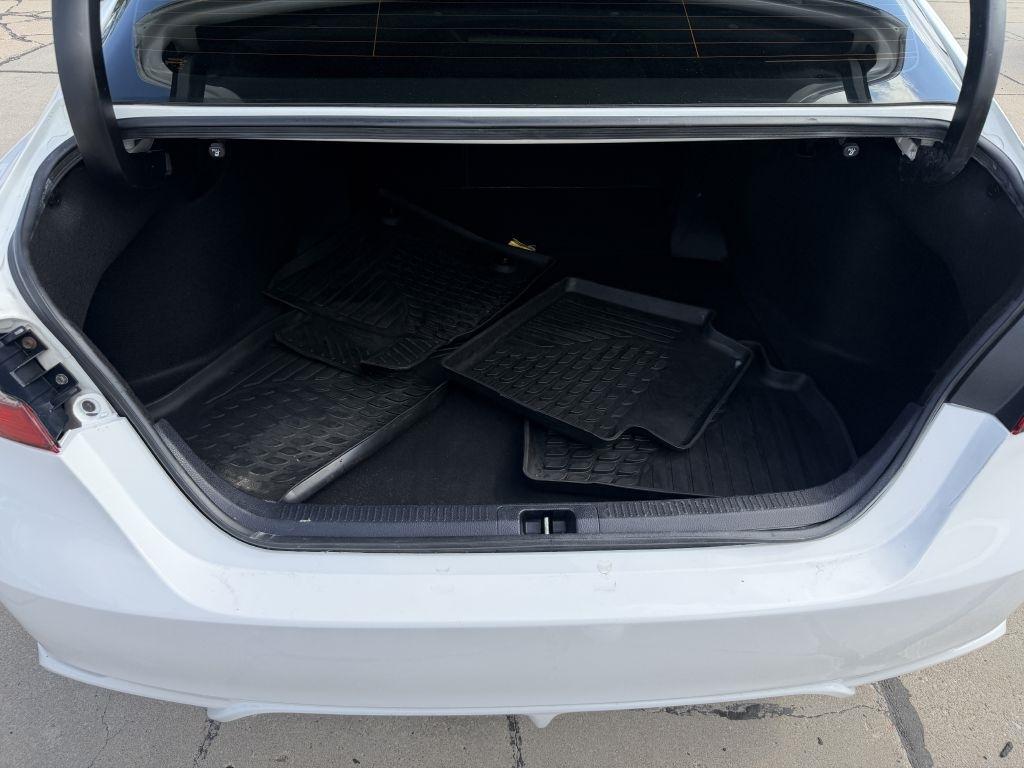 Toyota Camry SE Auto AWD (Natl) 2022