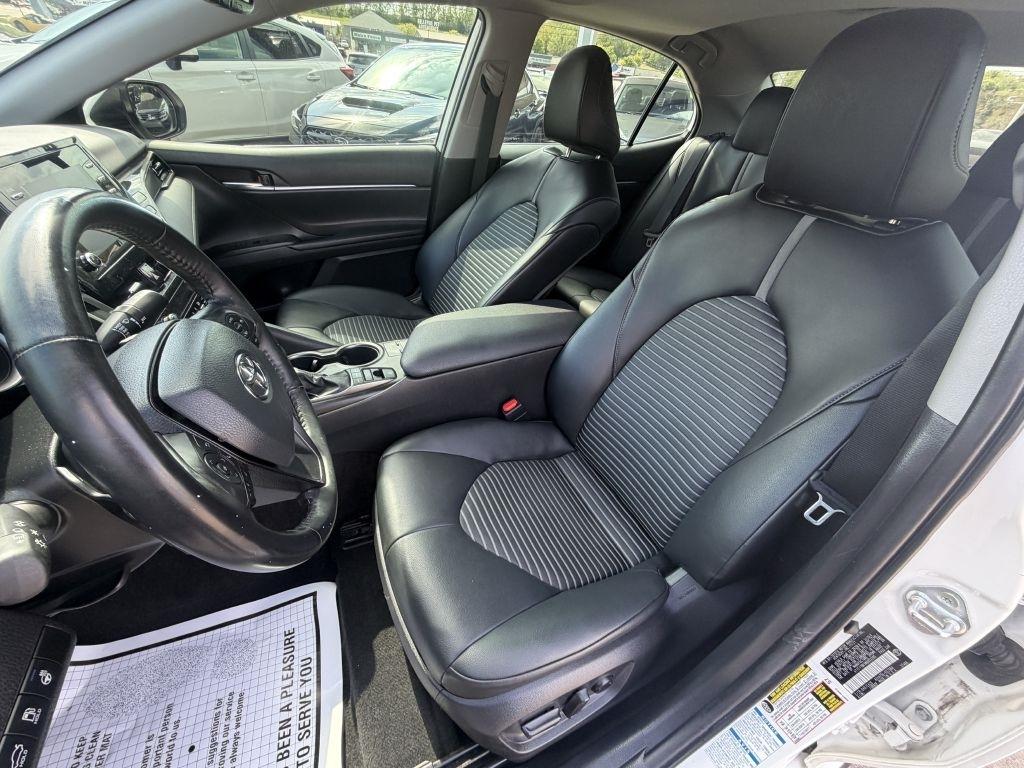 Toyota Camry SE Auto AWD (Natl) 2022