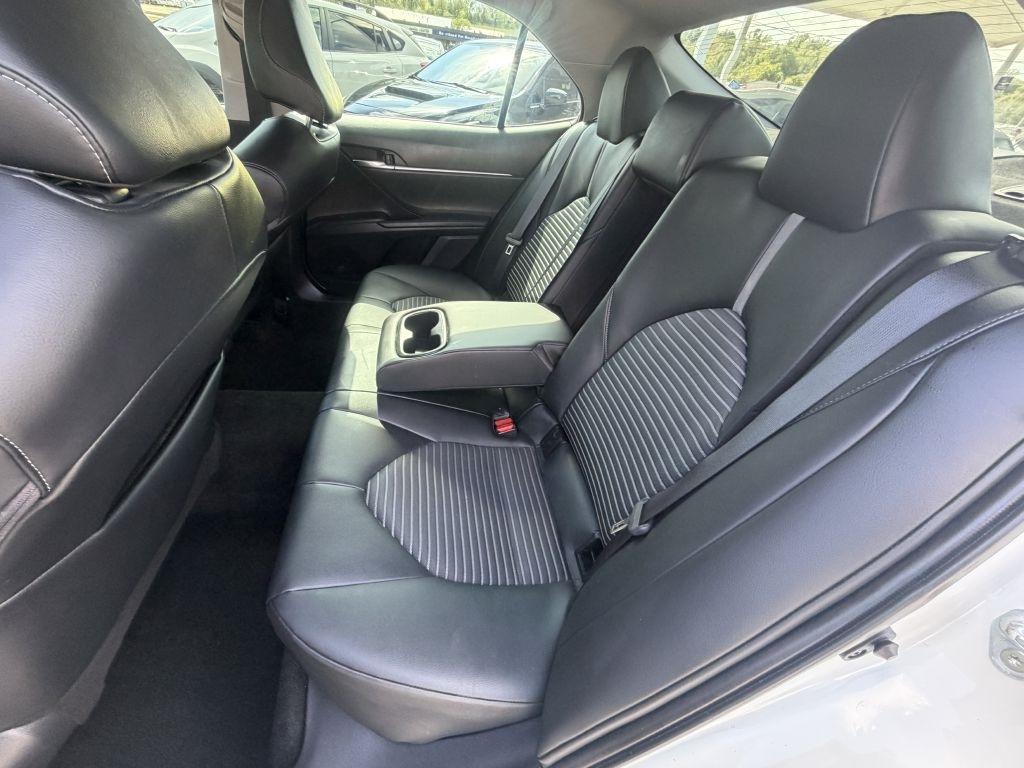 Toyota Camry SE Auto AWD (Natl) 2022
