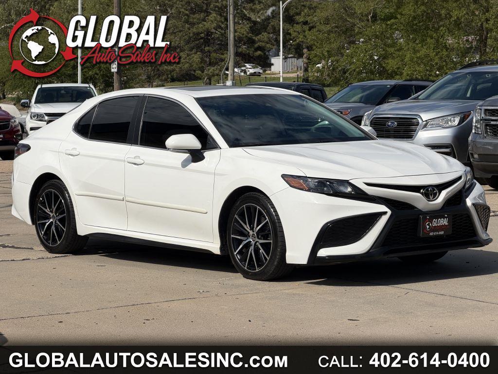 Toyota Camry SE Auto AWD (Natl) 2022