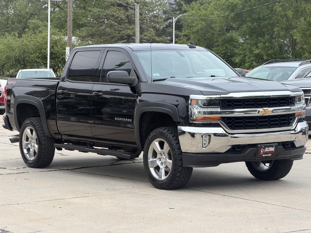 Chevrolet Silverado 1500 4WD Crew Cab 143.5" LT w/1LT 2017