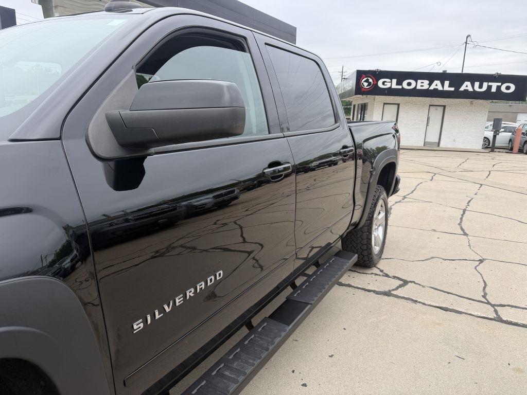 Chevrolet Silverado 1500 4WD Crew Cab 143.5" LT w/1LT 2017