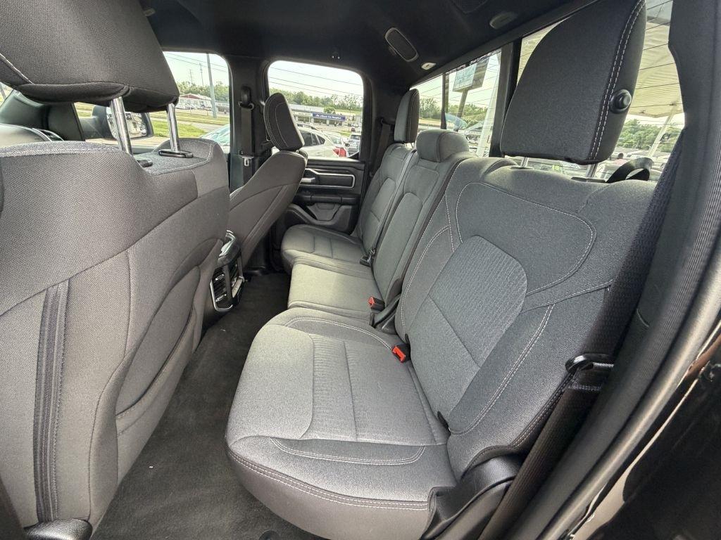 RAM 1500 Big Horn 4x4 Quad Cab 6'4" Box 2023