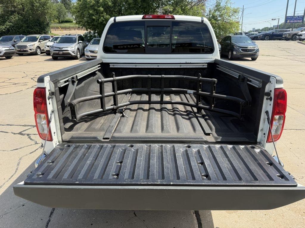 Nissan Frontier 2017.5 Crew Cab 4x4 SV V6 Auto 2017
