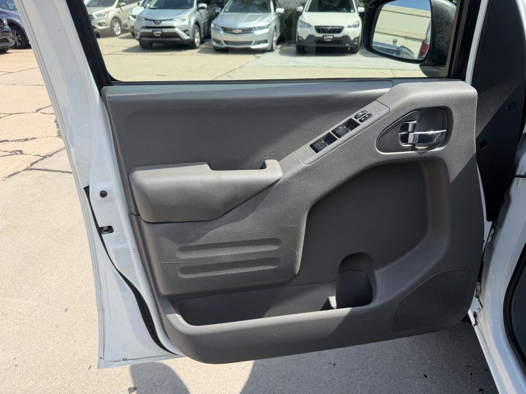 Nissan Frontier 2017.5 Crew Cab 4x4 SV V6 Auto 2017