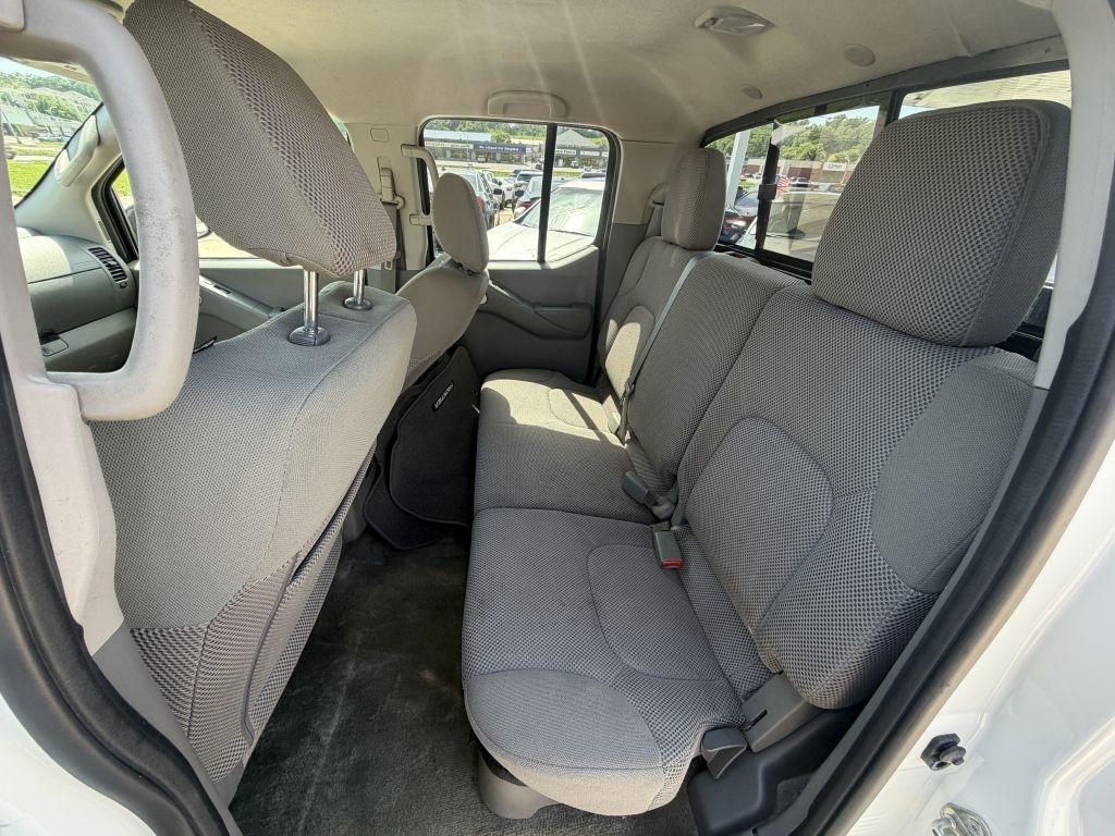 Nissan Frontier 2017.5 Crew Cab 4x4 SV V6 Auto 2017