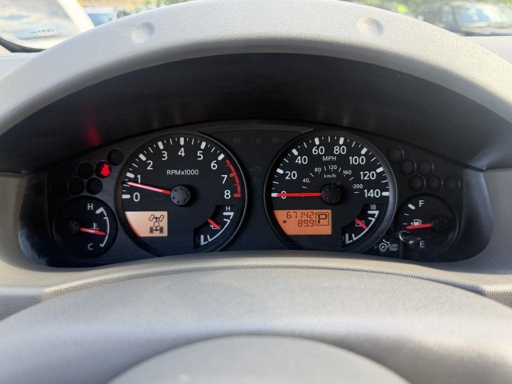 Nissan Frontier 4WD Crew Cab LWB Auto SV 2016