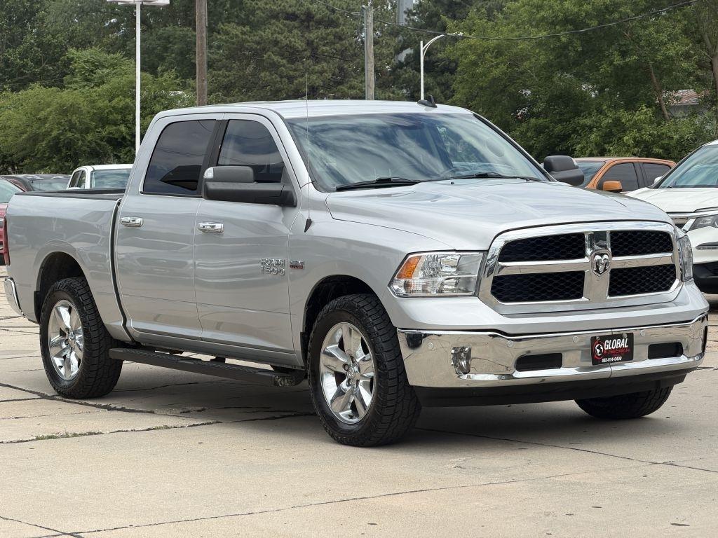 RAM 1500 4WD Crew Cab 140.5" Big Horn 2016