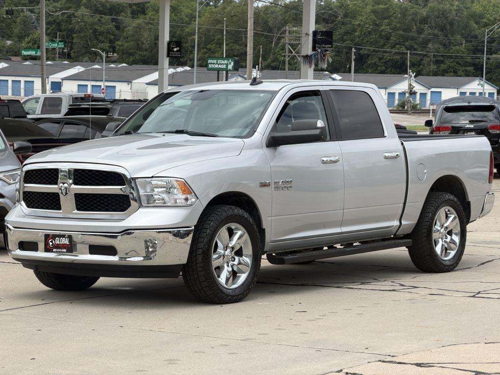 RAM 1500 4WD Crew Cab 140.5" Big Horn 2016
