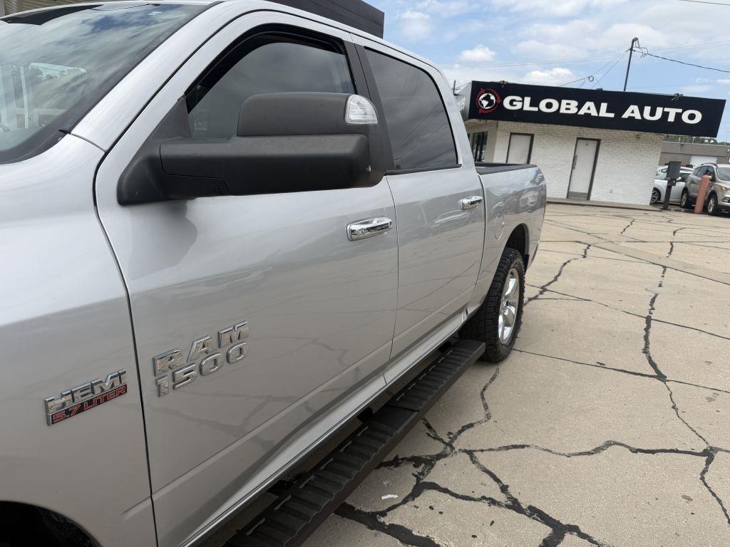 RAM 1500 4WD Crew Cab 140.5" Big Horn 2016