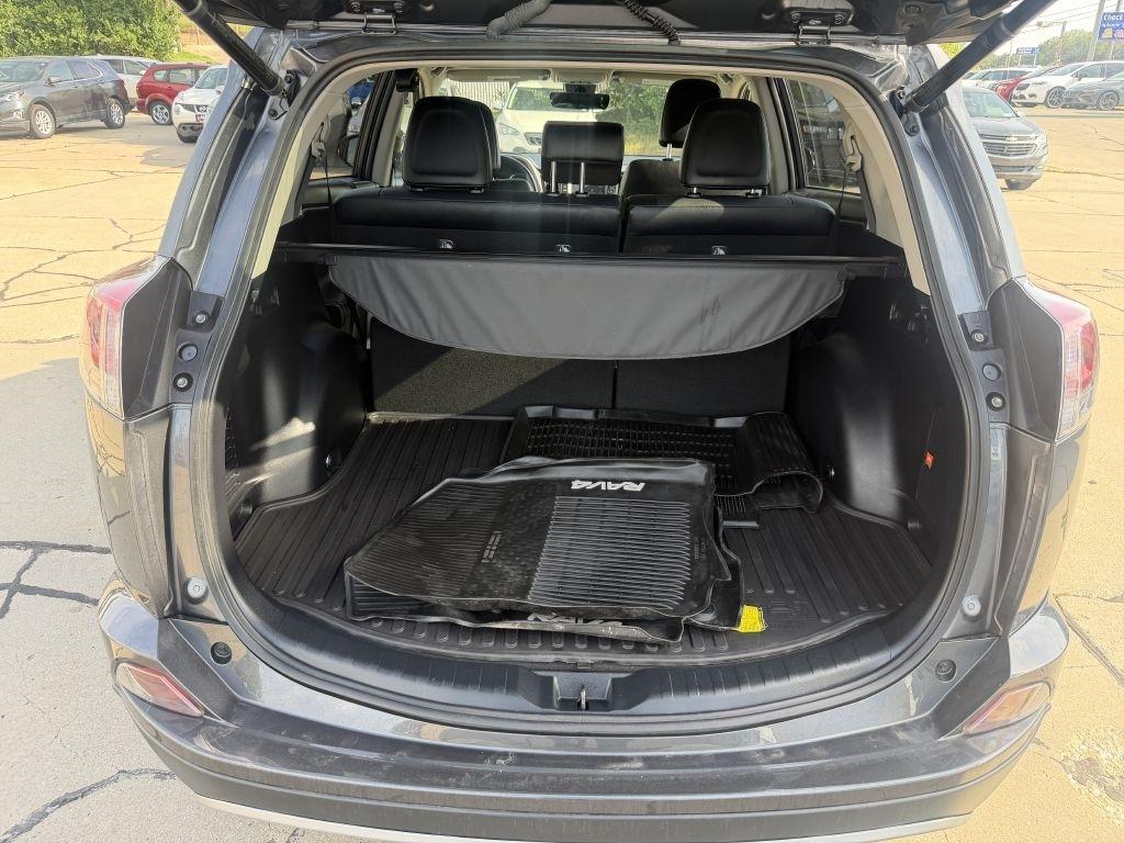 Toyota RAV4 Limited AWD 2018