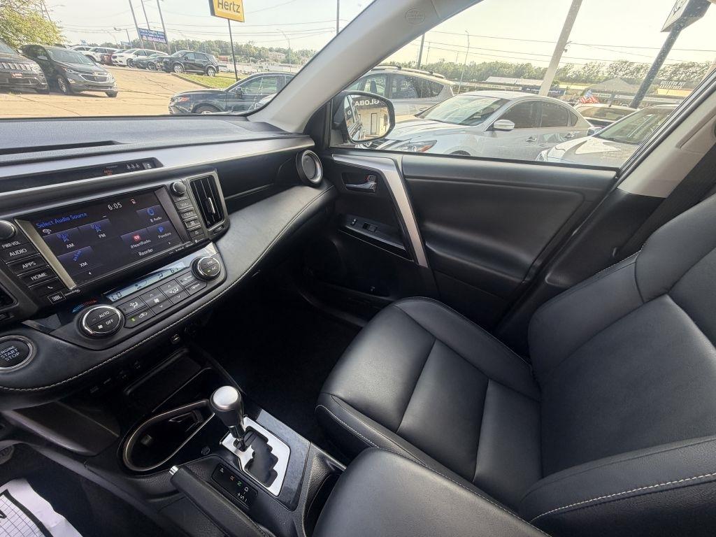 Toyota RAV4 Limited AWD 2018
