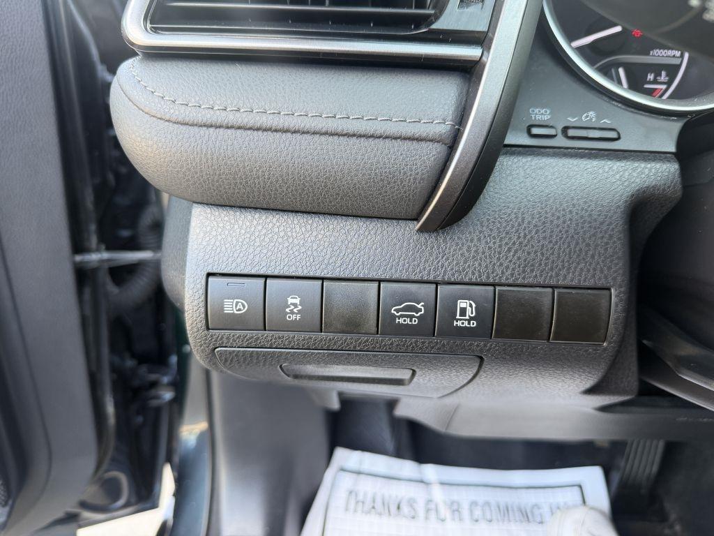 Toyota Camry LE AWD 2021