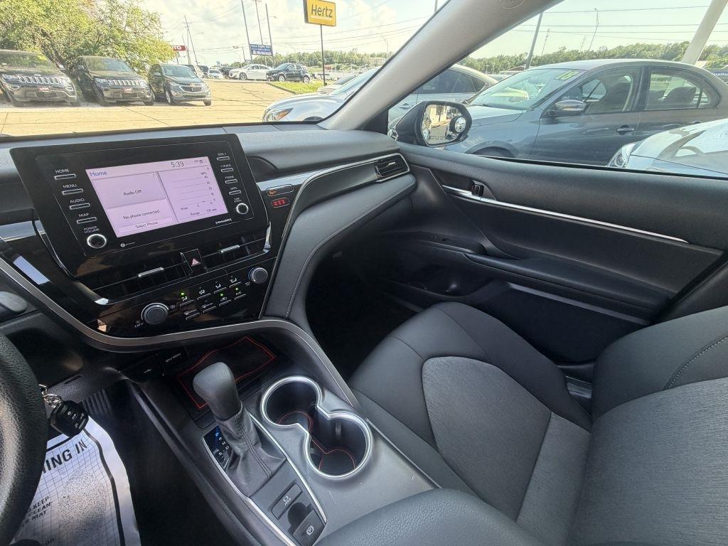Toyota Camry LE AWD 2021