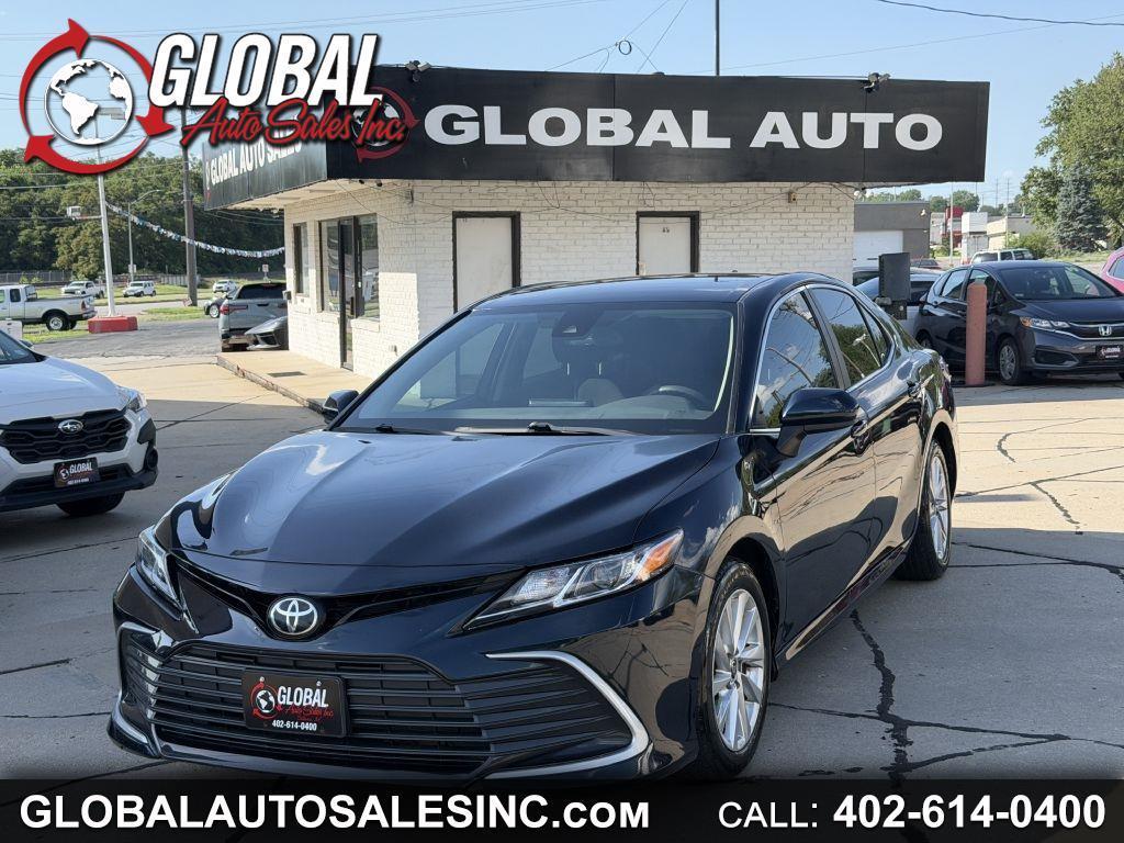Toyota Camry LE AWD 2021