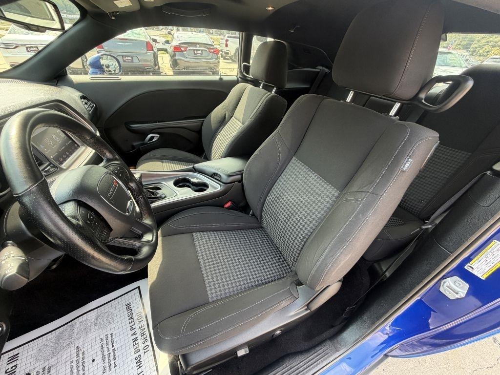 Dodge Challenger SXT AWD 2022