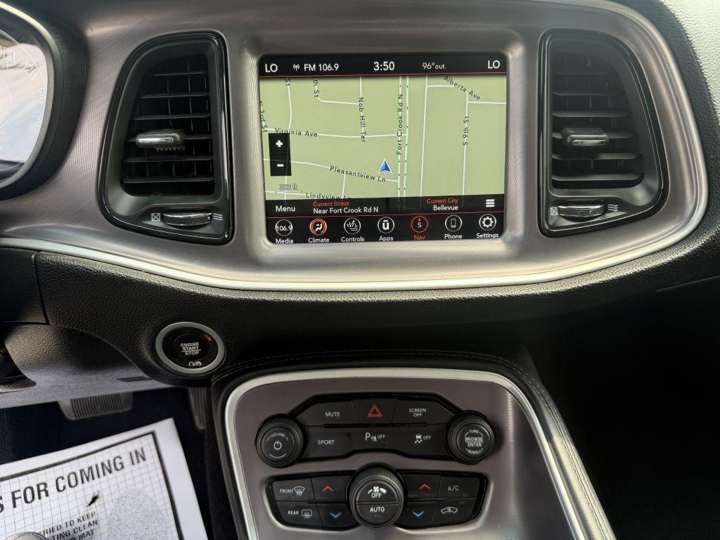 Dodge Challenger SXT AWD 2022