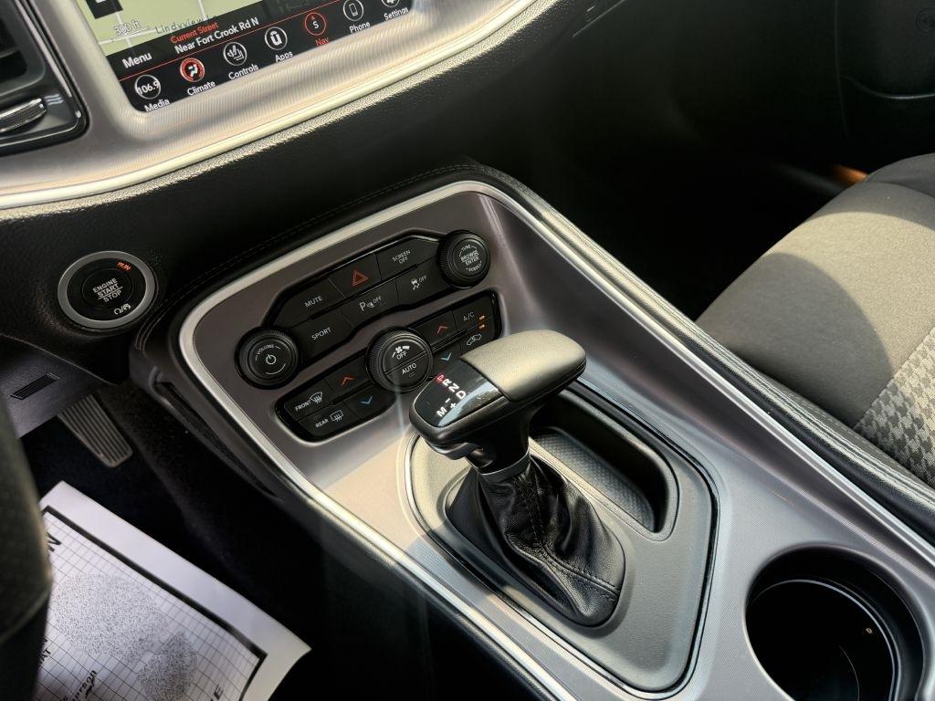 Dodge Challenger SXT AWD 2022