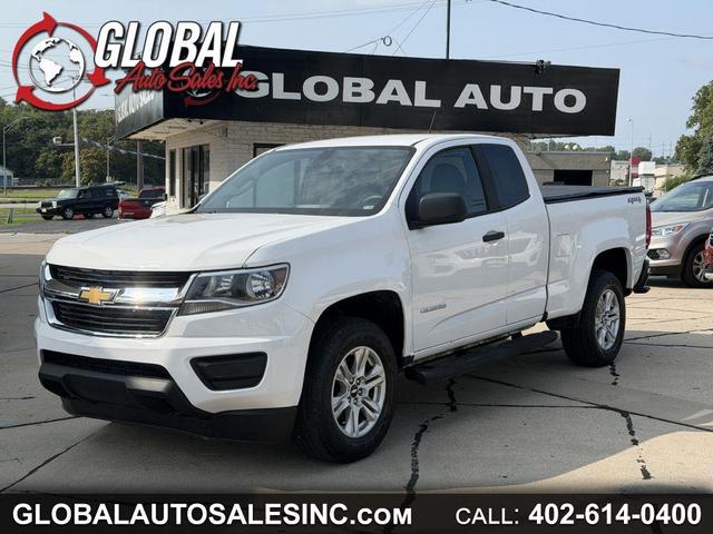 White 2018 Chevrolet Colorado Pickup Truck Four-Wheel Drive Manual