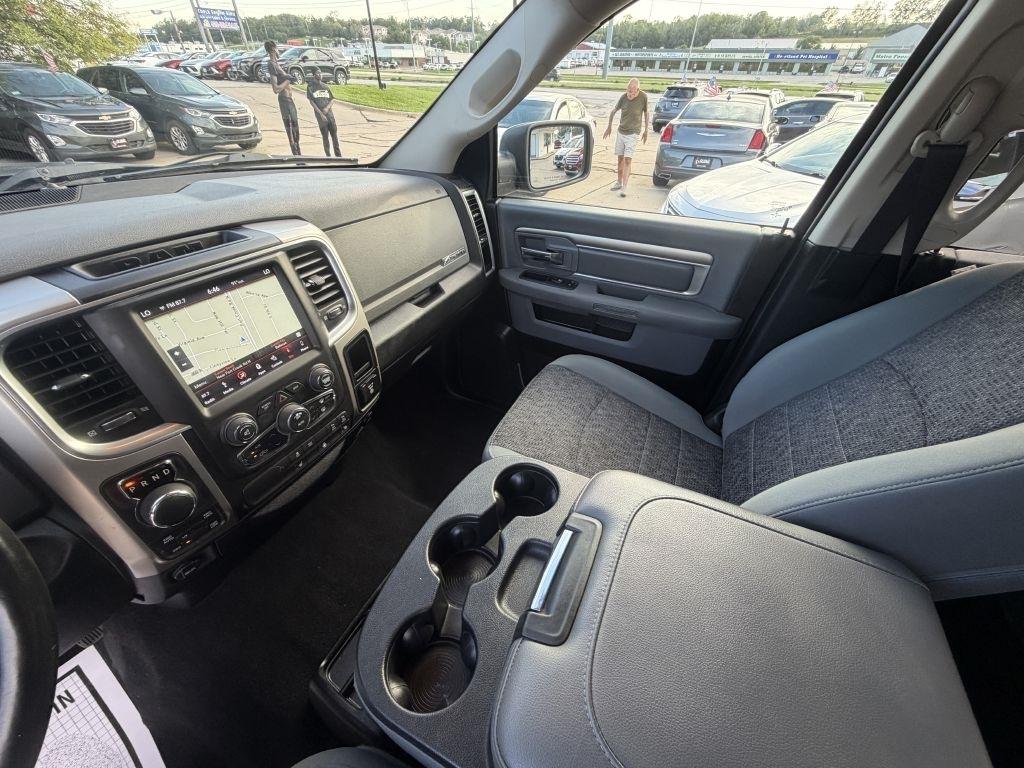 RAM 1500 SLT Crew Cab LWB 4WD 2018