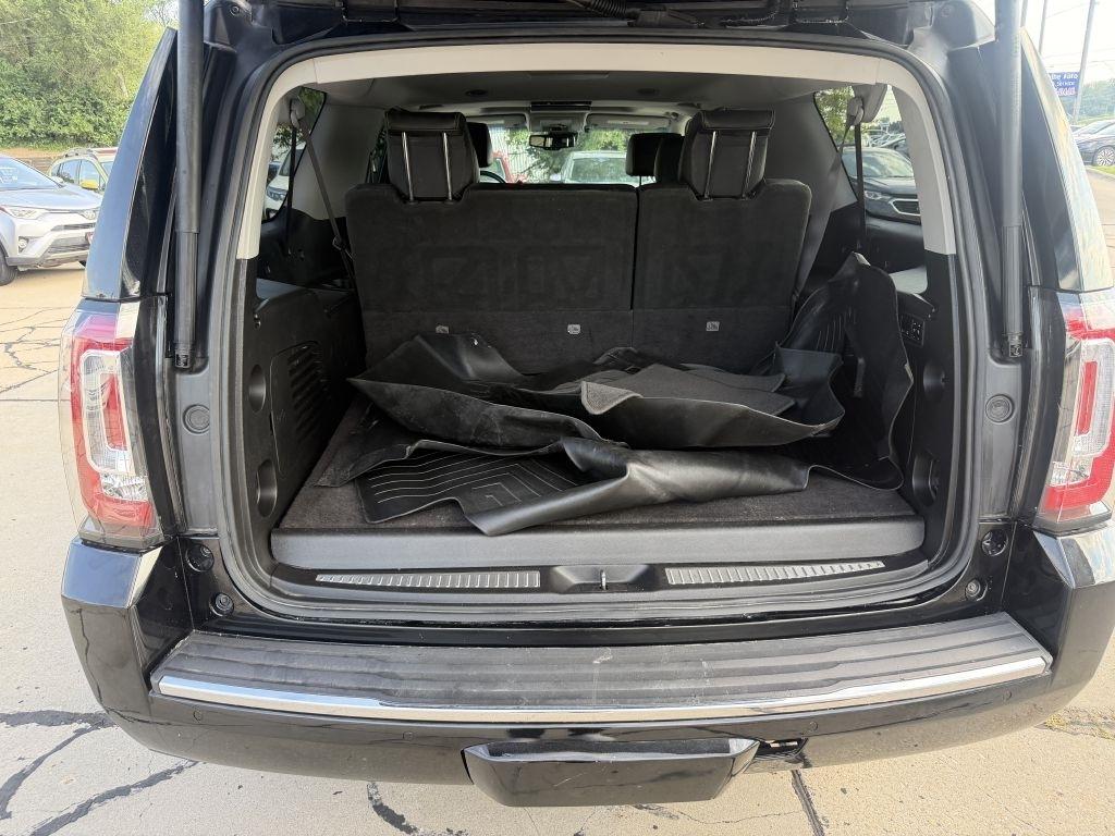 GMC Yukon XL Denali 4WD 2017