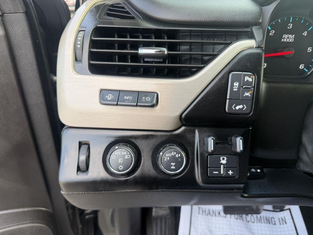 GMC Yukon XL Denali 4WD 2017