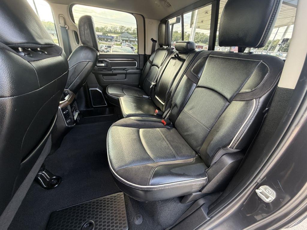 RAM 2500 Laramie Crew Cab SWB 4WD 2024