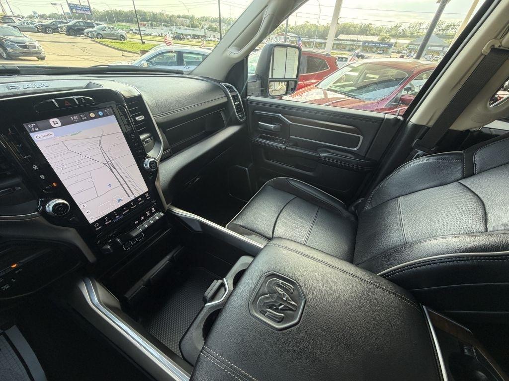 RAM 2500 Laramie Crew Cab SWB 4WD 2024