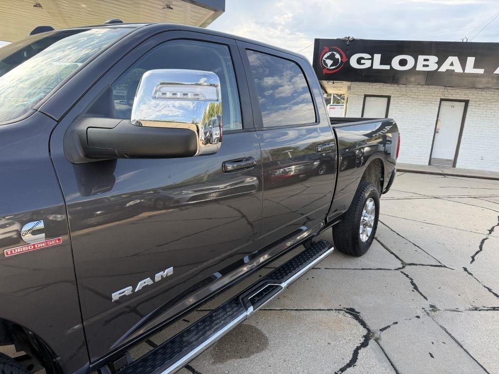 RAM 2500 Laramie Crew Cab SWB 4WD 2024